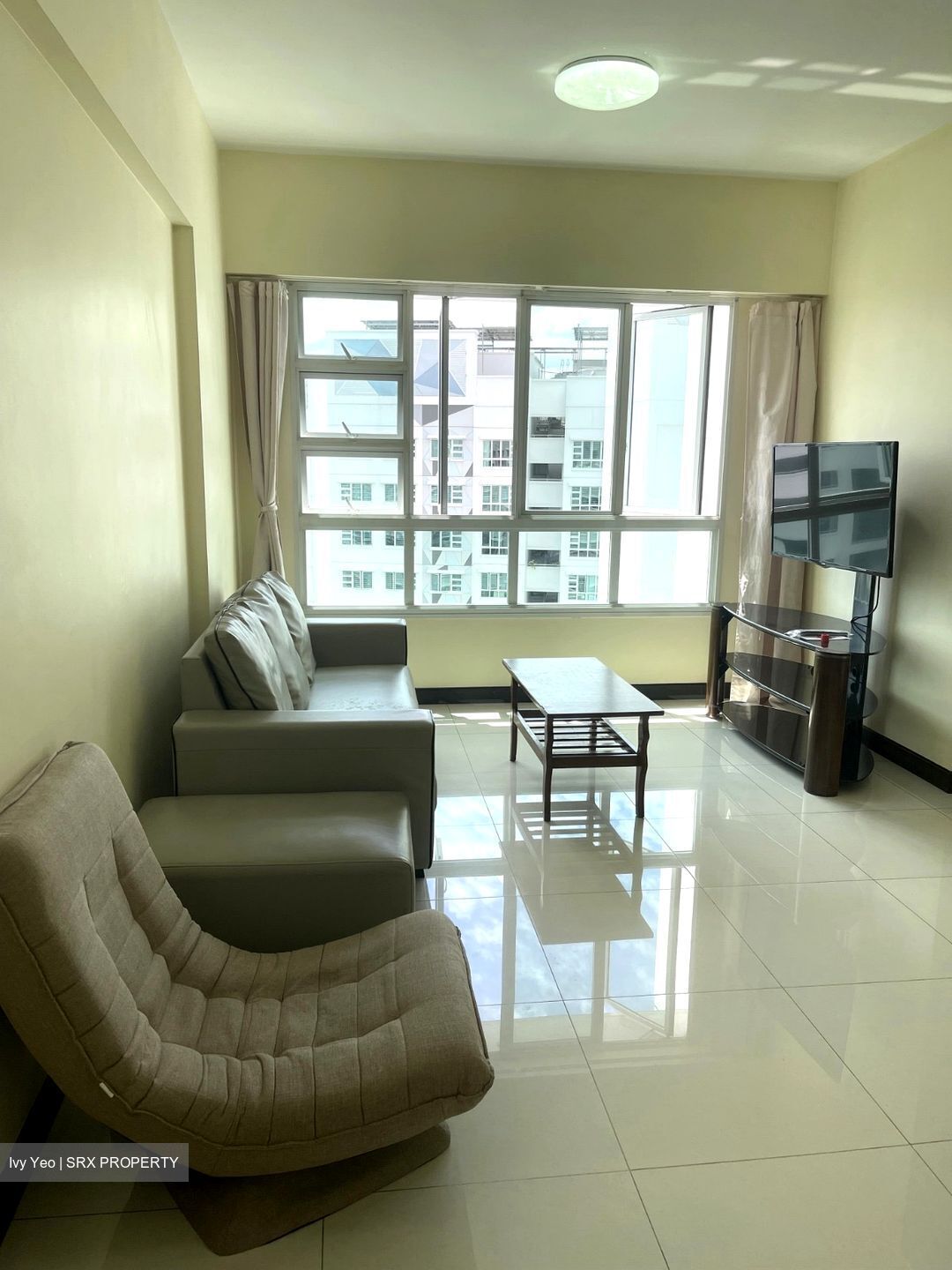 Blk 256 Sumang Walk (Punggol), HDB 3 Rooms #558519471
